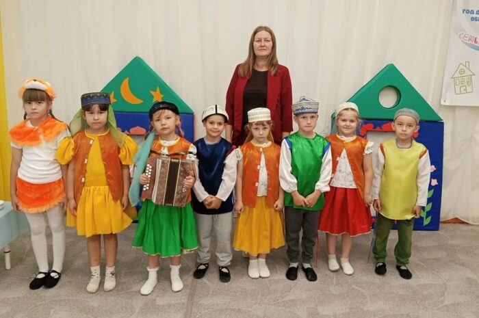 В сакмарском детсаду «Улыбка» проходит Неделя татарской культуры